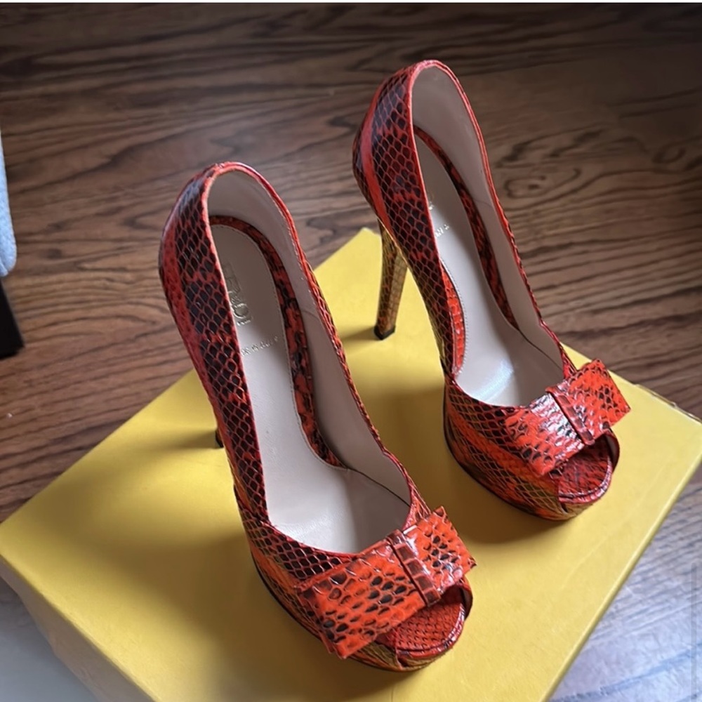 Fendi Snake Platform Peep Toe - Orange 36.5